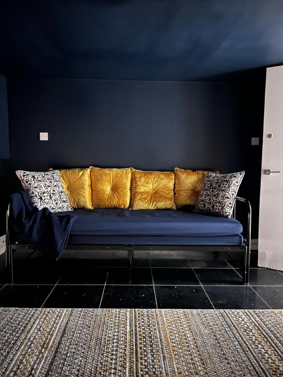 Hotel Zozy Happy Land à Londres Extérieur photo